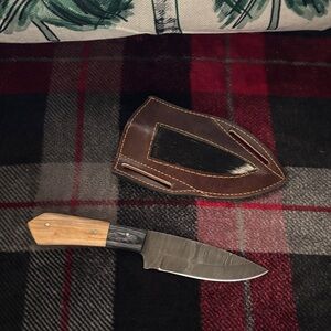 Handcrafted Knife with Sheath